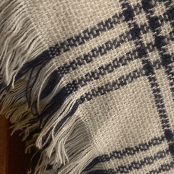 Wrap - Picture 5 of 7